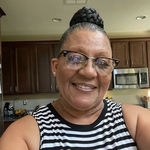 Meet your Posher, Bev